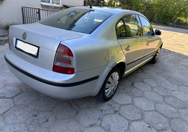 Skoda Superb cena 5999 przebieg: 296454, rok produkcji 2007 z Olecko małe 22